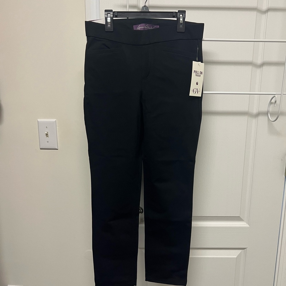 Gloria Vanderbilt Black Pull-On Trousers